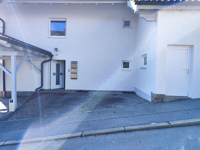 Über den Dächern von Deggendorf - renoviert - bezugsfrei - zentrumsnahe Höhenlage Nähe Klinikum – Foto 19