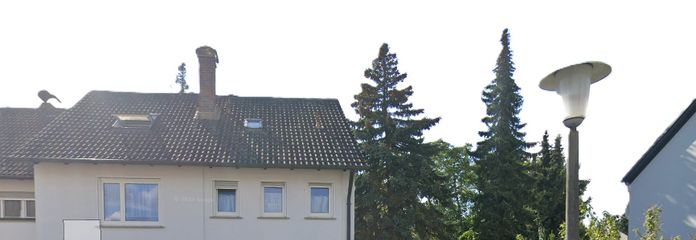 Zuhause mit viel Platz in einem Reihenendhaus in Oberasbach – Hausansicht