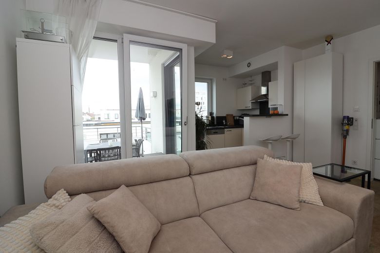 Lichtdurchflutete Wohnung mit Dachterrasse im Candis Quartier – Foto 8