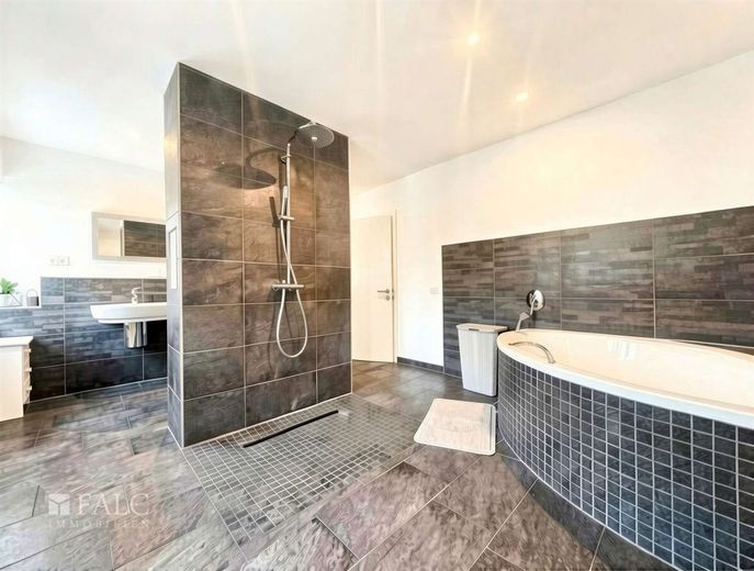Maximale Privatsphäre auf 2.649 m² - Ihr Rückzugsort am Feldrand in Hamm-Westtünnen – Badezimmer