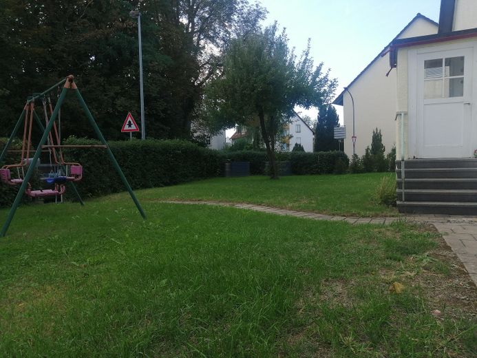 Senden’de rahat bir müstakil ev, şehir merkezine 5 dk. – Blick in den Garten