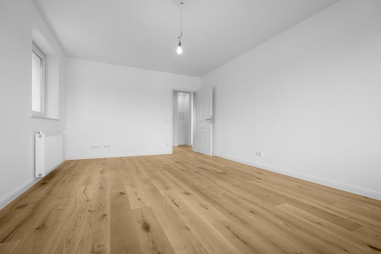 Balkon ve garajlı, yeni yenilenmiş 3 odalı daire – Fotoğraf 13