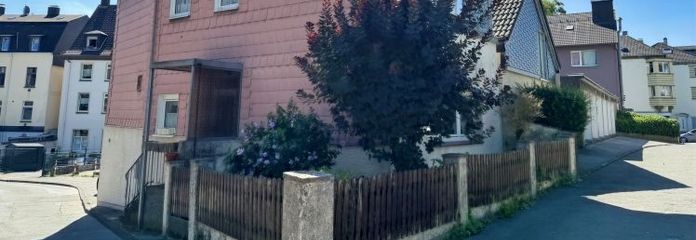 Wuppertal'da tarihi ve karakteri olan büyüleyici yarı ahşap ev