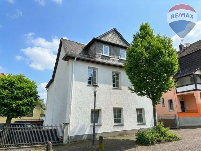 HÖHR-GRENZHAUSEN में काफी जगह वाला आधुनिक एकल-परिवार का घर – फोटो 1
