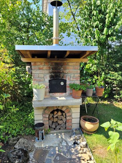 Gemauerter Pizzaofen