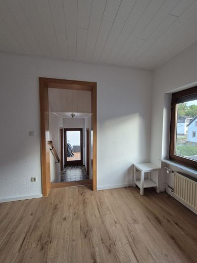 Vallendar’da sıra ev, 110 m², 4 oda, 2 banyo, balkon, 2 park yeri, 1.050 € net kira – Fotoğraf 7