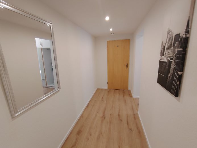 Möblierte provisionsfreie 2-Zimmerwohnung direkt am Inn – Eingangsbereich