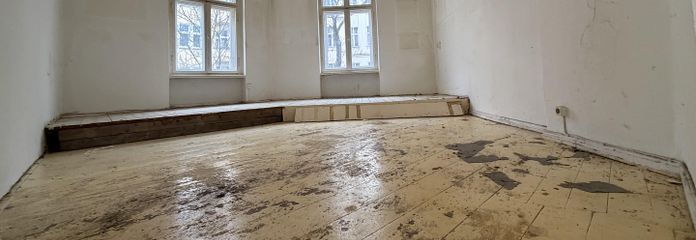 1. Zimmer zur Straße