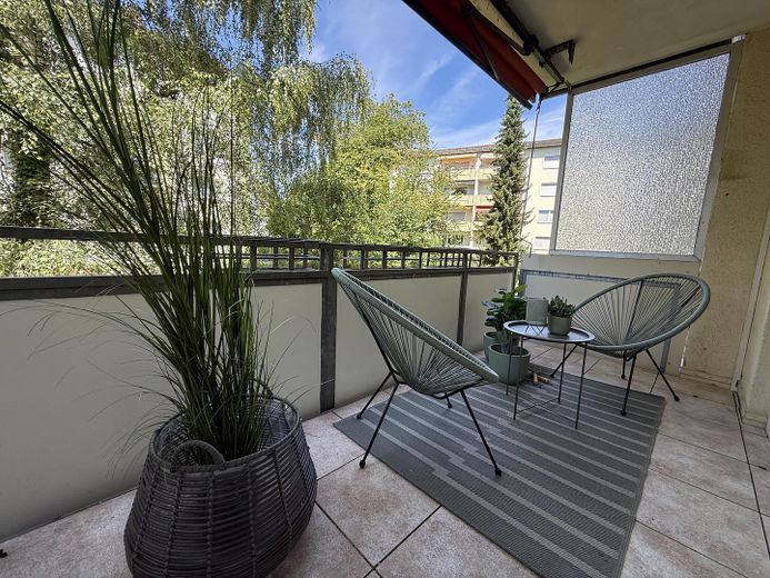 Provisionsfrei / Kernsanierte 3-Zimmer Wohnung in Wiesbaden-Schierstein mit Balkon & Stellplatz – Balkon