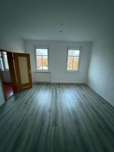 Gemütliche 3,5-Zimmer mit Laminat, SP, Wanne und Dusche in guter Lage! – PHOTO-2025-11-14-12-40-44_6