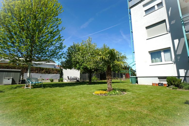 Su refugio en el verde: apartamento de 2 habitaciones con gran balcón y jardín de ensueño – Anlage