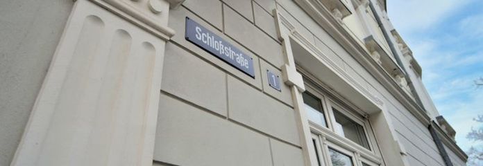 Einziehen - Wohlfühlen ! Schicke 2- Raumwohnung mit Balkon freut sich auf neue Mieter !