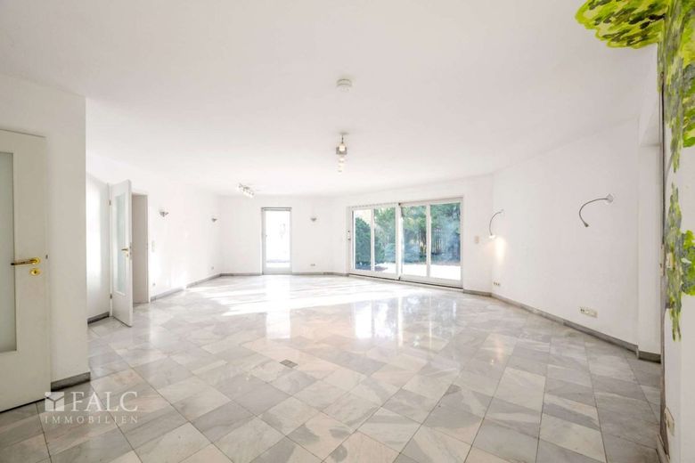 Gartenrefugium in Harlaching - Großzügige Maisonette-Wohnung mit drei Terrassen – Wohnzimmer