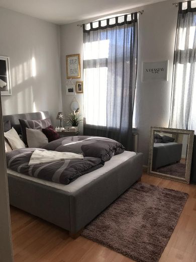 Lüneburg 2,5 Zimmer Wohnung kaufen in nur zu fuß bis 5 Min zum Marktplatz. – Schlafzimmer