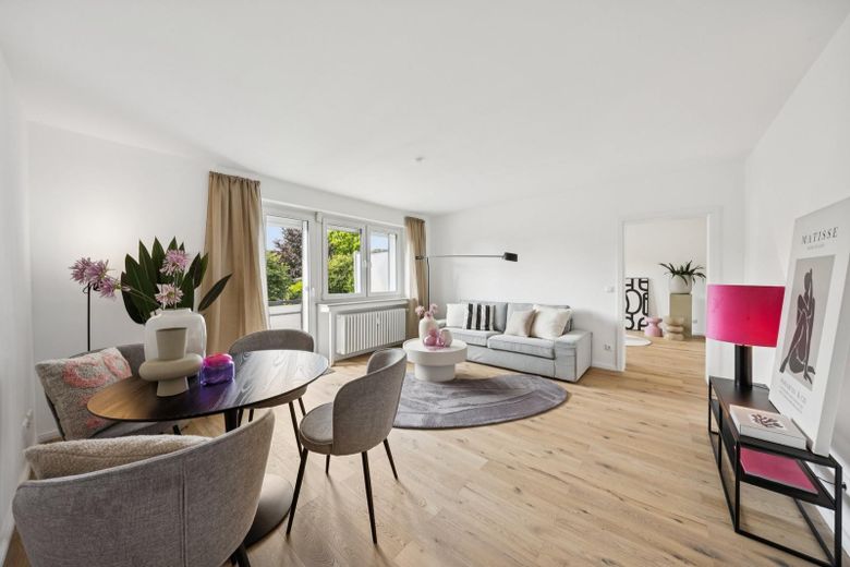 Renovierte 3-Zimmer-Wohnung – sofort bezugsfertig & provisionsfrei – Wohnzimmer