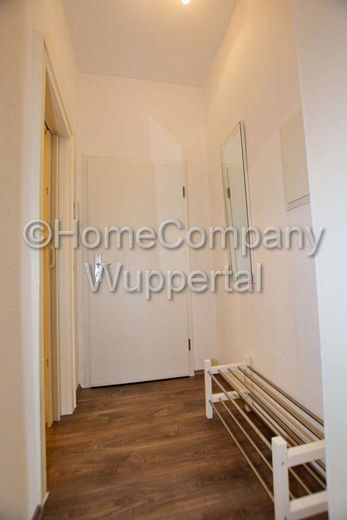 Appartamento moderno con DSL nelle vicinanze dell'Università di Bergisch – 8b880019cb44e5c20032666bee4c2596f7b626b2.jpg