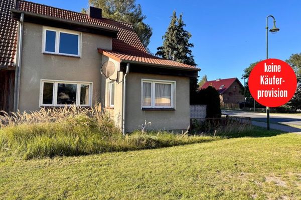 HORN IMMOBILIEN++ Doppelhaushälfte in Rossow, sanierungsbedürftig mit kleinem Garten