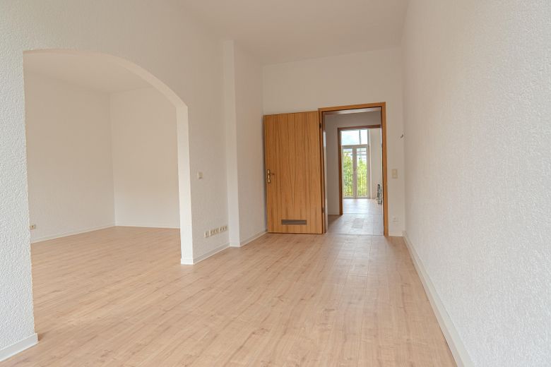 3-room apartment - central location in Hof - available immediately - fitted kitchen - shared use of garden – Photo 2