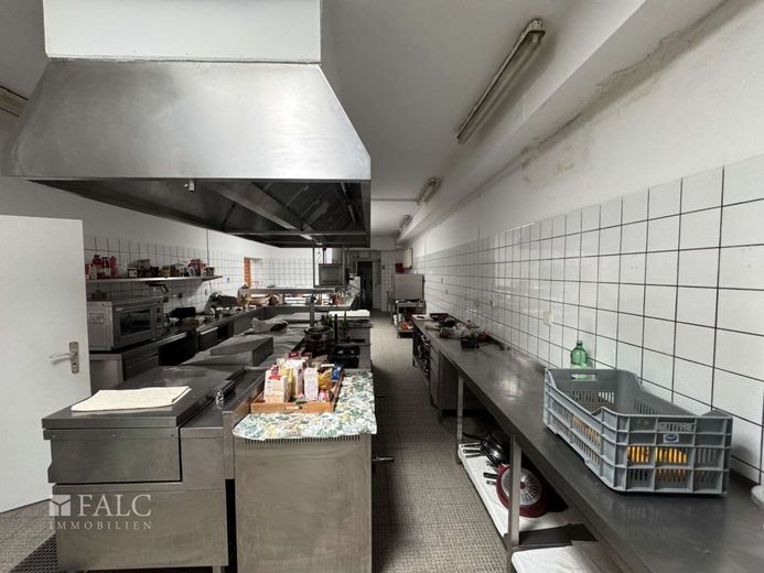 Außergewöhnliche Immobilie mit Gastronomie, Hotel und Wohneinheit – Küche