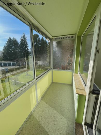 Gepflegte 3-Zimmer-Wohnung mit Balkon und Tageslichtbad nahe der Weser in Bremen-Woltmershausen – Balkon