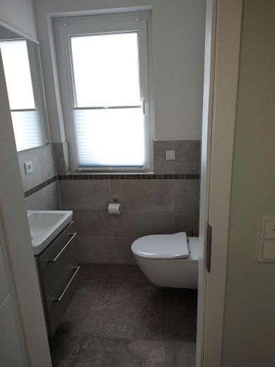 Luxuriöse 3-Zimmer-EG-Wohnung mit Terrasse, behindertengerecht, in WF – Foto 7