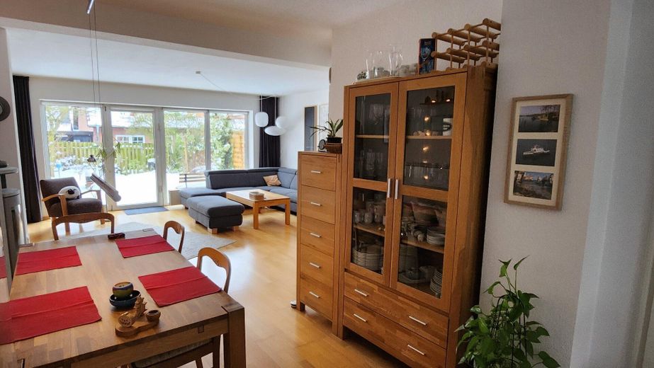 Blick ins Wohnzimmer