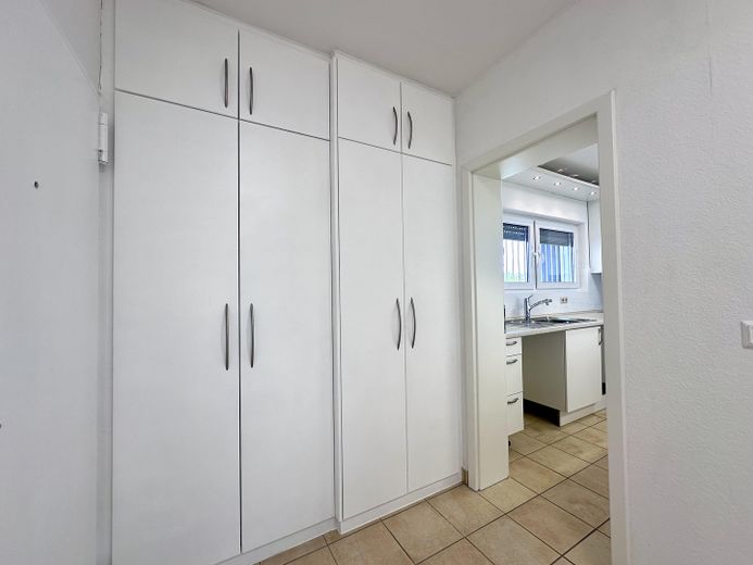 Provisionsfrei: Exklusives Penthouse mit XXL-Dachterrasse und Loggia – Einbauschrank