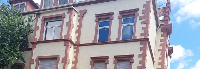 Citynahe Altbauwohnung mit Balkon
