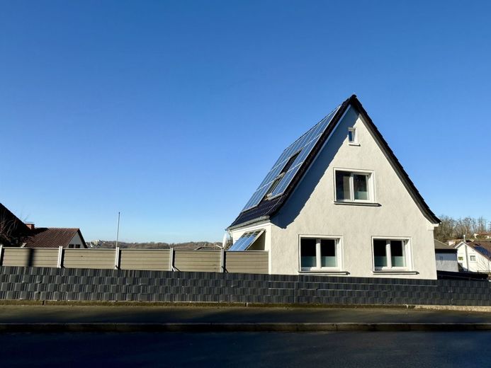 Fröndenberg-Hohenheide: Altbau, aber nicht vom alten Eisen - Energetisch und technisch im TOP Zustand! – Haus kaufen Fröndenberg-Hohenheide