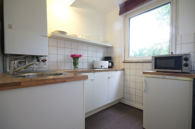 Attraktive möblierte Wohnung in Essen-Rüttenscheid, Internetzugang möglich – 0a0e81cbcc3a46ee2becb92531735ff89e02072c.jpg