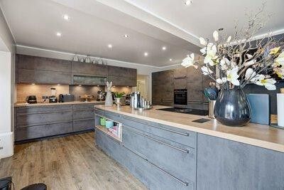 220 m² Wohnqualität auf einer Ebene | 3 Schlafsuiten mit Bad | Provisionsfrei | Inventar inklusive – Foto 14