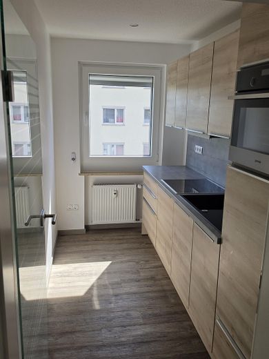 2 Zi.-Wohnung • Hell, modern & komfortabel • Ankommen und wohlfühlen – Moderne Einbauküche