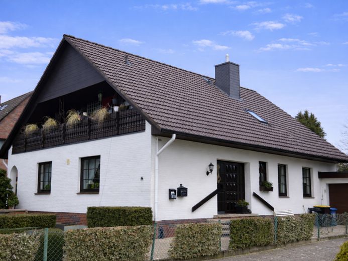 Einfamilienhaus mit ca. 325 m² Wohn- und Nutzfläche in ruhiger Wohnlage von Trittau – फोटो 1