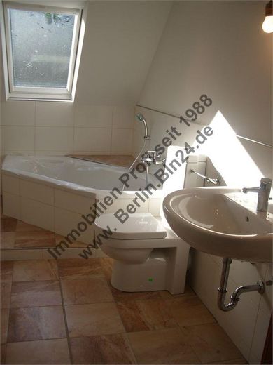 Haus + Garten + neuem Wannenbad - zur Miete – Bad-43 alt neu 009