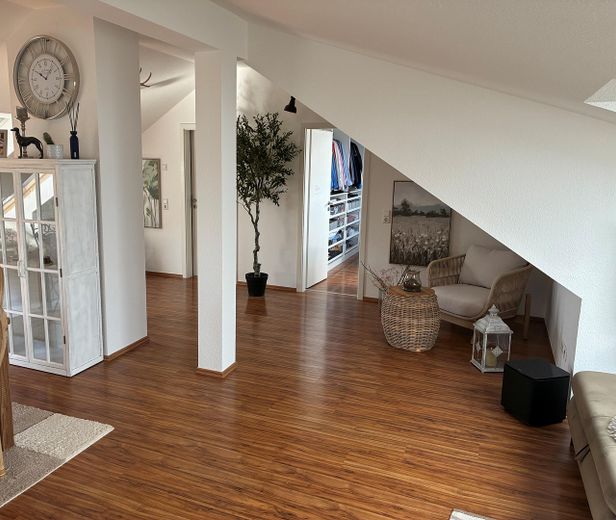 سكن مفروش فوق أسطح درسدن: شقة ميزونيت راقية من 3 غرف ومجهزة بالكامل – Blick zum Kinderzimmer 2