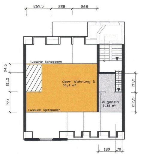Großzügige DG 4-Zimmer mit Laminat, Wannenbad und Balkon in ruhiger Lage! – GR oben
