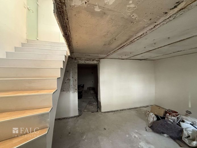 Rüttenscheider Perle: Souterrain-Wohnung. Platz, Lage und Komfort vereint – UG
