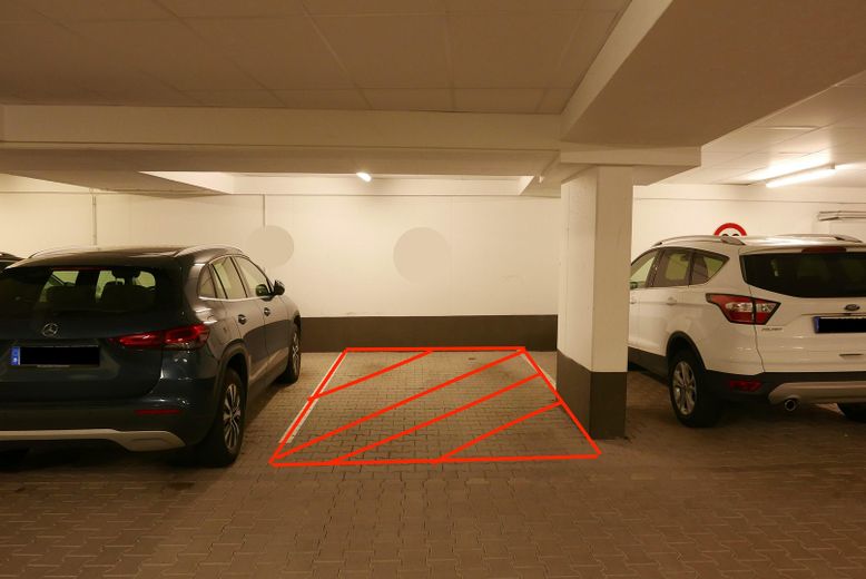 Plaza de aparcamiento en garaje subterráneo en Bissingen en alquiler a largo plazo – Foto 4