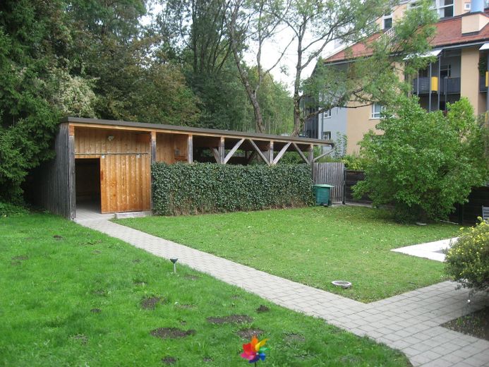 Garten, Schuppen und Car Port