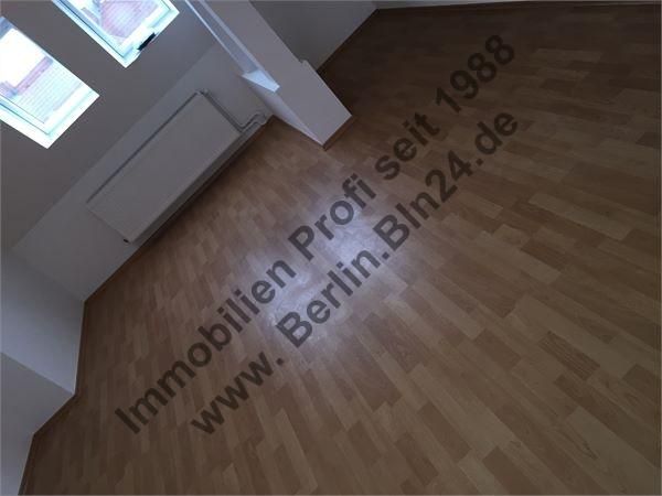 Dachgeschoss -Wohnung - Bruttokaltmiete – 11.2.15 021