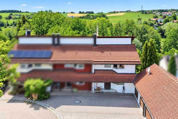 Maison d’architecte en première ligne avec une vue dégagée sur la réserve naturelle – Vivre comme en vacances !