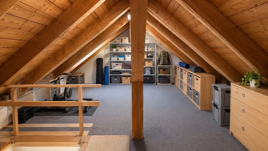 Eigenes Haus statt 3-Zimmer-Wohnung – Garten, Stellplatz, ausgebauter Keller, kein Hausgeld (privat) – Dachboden