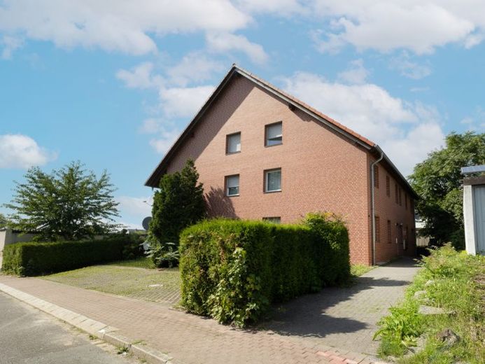 Solides & vollvermietetes Mehrfamilienhaus trifft auf attraktive Lage in Bönen – Foto 1