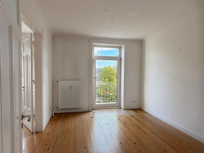 Freie Winterhuder Altbauwohnung in der Endetage – Esszimmer mit Balkon