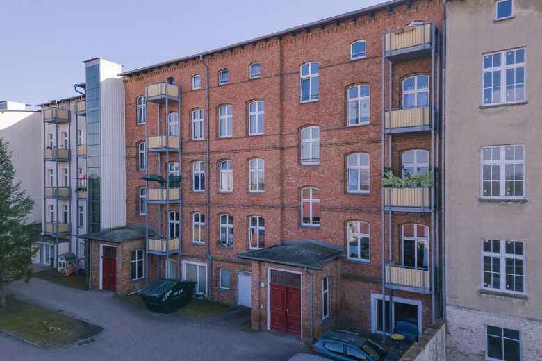 Helle, sanierte 2-Zimmer-Wohnung mit Balkon – 1. OG Schwedter Str. 18