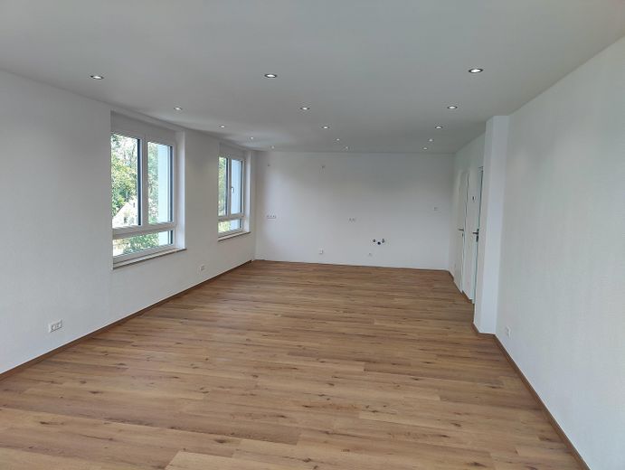 Appartamento di 2 locali dopo ristrutturazione di alta qualità – pronto per essere abitato – Foto 3