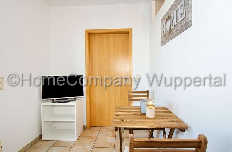 Modern 2 room apartment with large roof terrace and DSL at the central point in Remscheid – 78071a5b0e27a84b1a21ef489f8c875f10c017e2.jpg