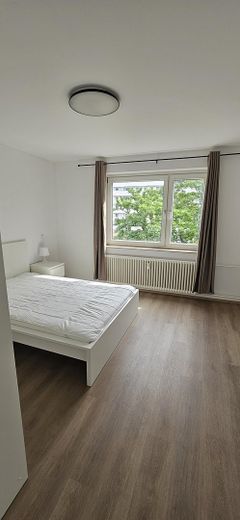 Nähe AMAZON & BG Unfallklinik LU & Städt. Klinikum - voll möbliertes WG-Zimmer – WG-Zimmer (alleinige Nutzung)