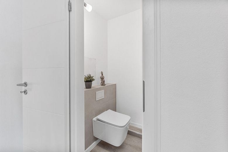 Modernes Gäste-WC