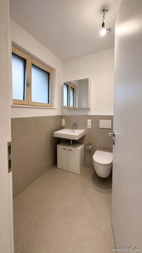 Moderne 2-Zi.-Neubau-Wohnung mit Balkon und EBK in Fürstenfeldbruck – Bild 12